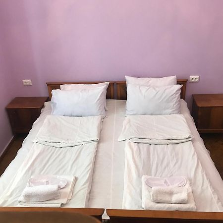 Wooden Museum Hotel Kutaiszi Kültér fotó